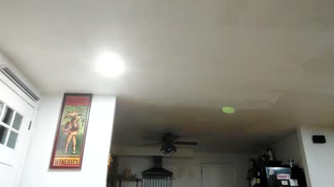 Snapshot of 0trickortreat0 chatting on 27, 2, 2025 CountryPrince online show from 27, 2, 2025