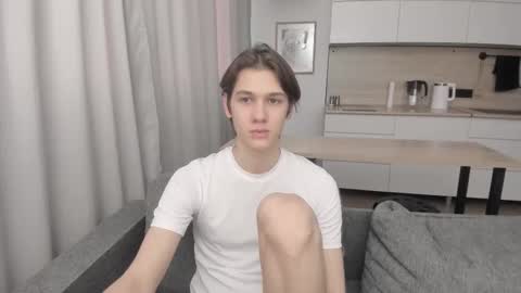 Snapshot of 0verlandd chatting on 18, 9, 2025 Adam online show from 18, 9, 2025