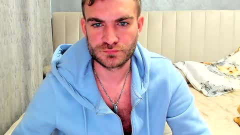 Snapshot of 10in_deluxe chatting on 3, 2, 2025 10in_deluxe online show from 3, 2, 2025
