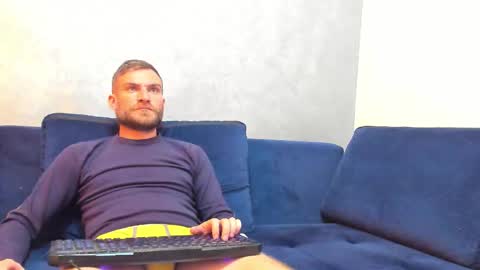 Snapshot of 10in_deluxe chatting on 19, 2, 2025 10in_deluxe online show from 19, 2, 2025