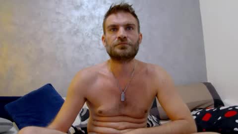 Snapshot of 10in_deluxe chatting on 19, 9, 2025 10in_deluxe online show from 19, 9, 2025