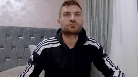 Snapshot of 10in_deluxe chatting on 16, 12, 2025 10in_deluxe online show from 16, 12, 2025