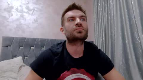 Snapshot of 10in_deluxe chatting on 8, 1, 2026 10in_deluxe online show from 8, 1, 2026