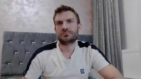 Snapshot of 10in_deluxe chatting on 6, 3, 2026 10in_deluxe online show from 6, 3, 2026