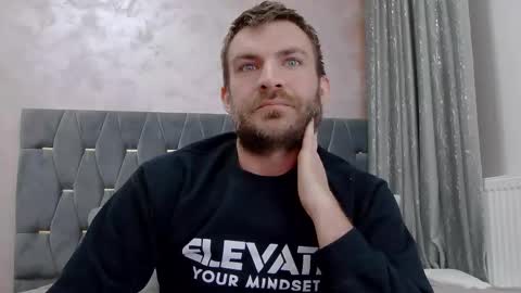 Snapshot of 10in_deluxe chatting on 7, 3, 2026 10in_deluxe online show from 7, 3, 2026