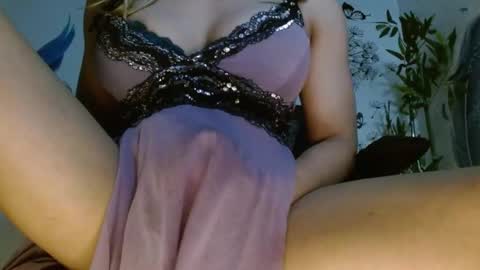 Snapshot of 10inbigcummer chatting on 18, 1, 2025 Jennifer Atkinson online show from 18, 1, 2025