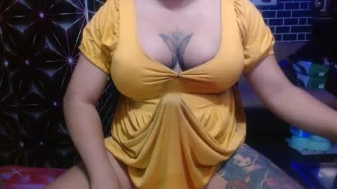  i am trixie im Your Selfsucking Mistress  online show from 19, 5, 2026