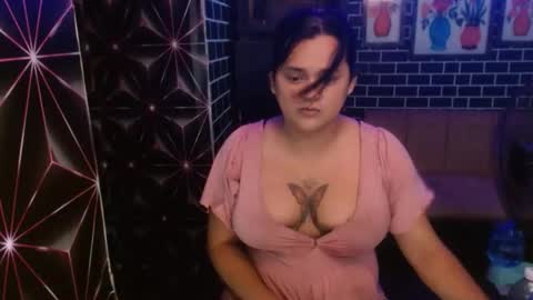  i am trixie im Your Selfsucking Mistress  online show from 20, 5, 2026