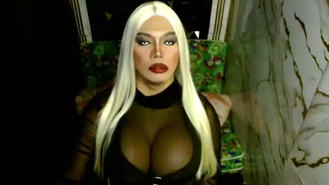 Snapshot of 11inchsinglecious chatting on 8, 3, 2026 HUGECOCK online show from 8, 3, 2026