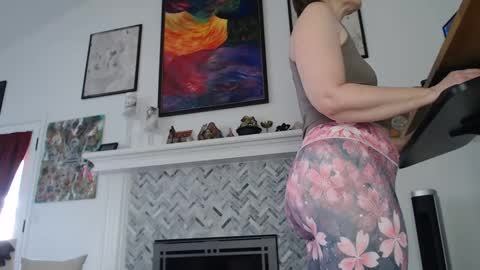 Aurora Willows online show from 15, 1, 2025