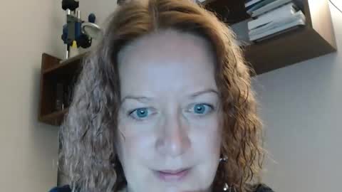 Snapshot of 12ennie chatting on 15, 10, 2025 12ennie online show from 15, 10, 2025