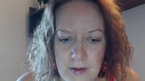 Snapshot of 12ennie chatting on 17, 10, 2025 12ennie online show from 17, 10, 2025