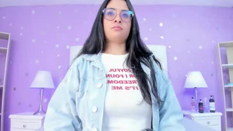 Snapshot of 15_scarlette chatting on 4, 2, 2026 Scarlette online show from 4, 2, 2026