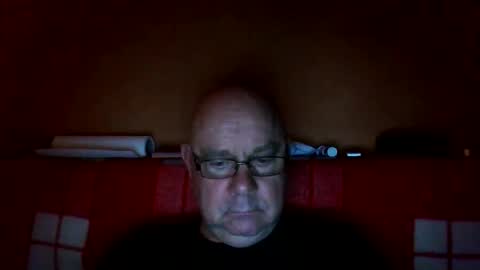 Snapshot of 17revox chatting on 28, 10, 2025 17revox online show from 28, 10, 2025