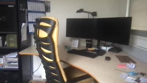 Snapshot of 18hereman chatting on 14, 12, 2024 man 18 but cute online show from 14, 12, 2024