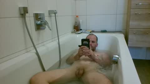 Snapshot of 19berni91 chatting on 19, 10, 2025 berni online show from 19, 10, 2025