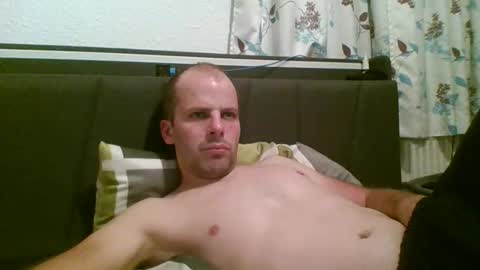 Snapshot of 19berni91 chatting on 31, 10, 2025 berni online show from 31, 10, 2025