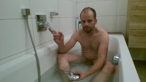 Snapshot of 19berni91 chatting on 4, 11, 2025 berni online show from 4, 11, 2025