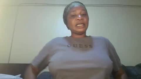 Snapshot of 1_sexylove chatting on 28, 10, 2025 1_sexylove online show from 28, 10, 2025