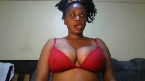 Snapshot of 1_sexylove chatting on 4, 5, 2026 1_sexylove online show from 4, 5, 2026