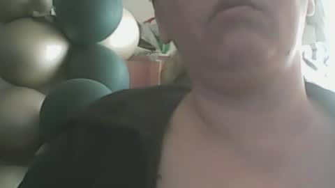 Snapshot of 1deluxepussy chatting on 22, 2, 2025 Deluxepussy online show from 22, 2, 2025