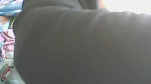Snapshot of 1deluxepussy chatting on 4, 3, 2025 Deluxepussy online show from 4, 3, 2025