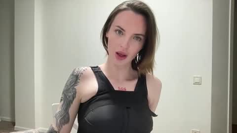 Snapshot of 1dove chatting on 14, 9, 2025 DOVE online show from 14, 9, 2025