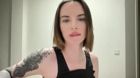 Snapshot of 1dove chatting on 20, 9, 2025 DOVE online show from 20, 9, 2025