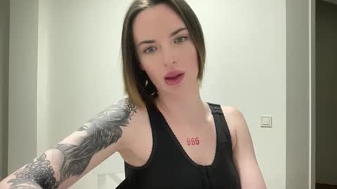 Snapshot of 1dove chatting on 21, 9, 2025 DOVE online show from 21, 9, 2025