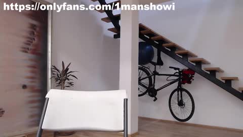 1manshow11 online show from 13, 1, 2025