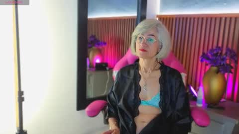 Miss Monserrate online show from 11, 5, 2026