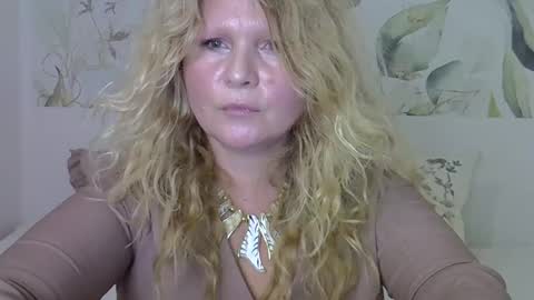 Snapshot of 1sunflower chatting on 22, 10, 2025 1sunflower online show from 22, 10, 2025