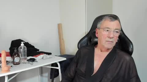 Henk online show from 28, 12, 2024