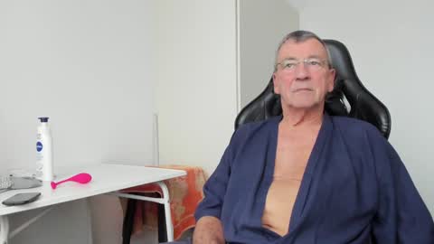 Henk online show from 24, 1, 2025