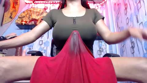 Snapshot of 21cmmusclecockts chatting on 13, 1, 2026 mharjorie online show from 13, 1, 2026