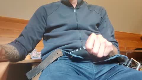 Snapshot of 22_acacia_avenue chatting on 5, 6, 2026 22_acacia_avenue online show from 5, 6, 2026