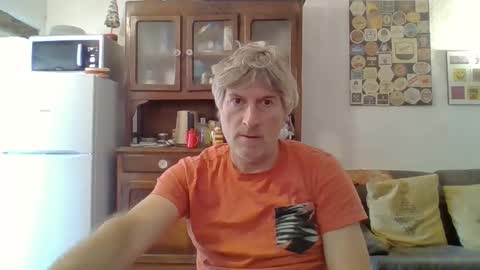 22esserre online show from 12, 11, 2025