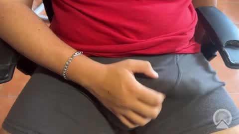 25chubbyboy25 online show from 16, 4, 2026