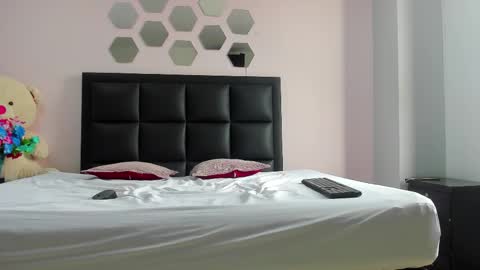 Snapshot of 2_fire chatting on 20, 12, 2025 2_fire online show from 20, 12, 2025