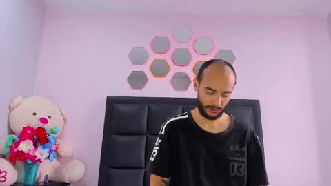 Snapshot of 2_fire chatting on 9, 1, 2026 2_fire online show from 9, 1, 2026