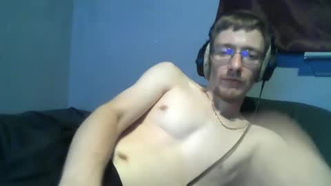 Snapshot of 2big2hype chatting on 27, 9, 2025 cheif online show from 27, 9, 2025