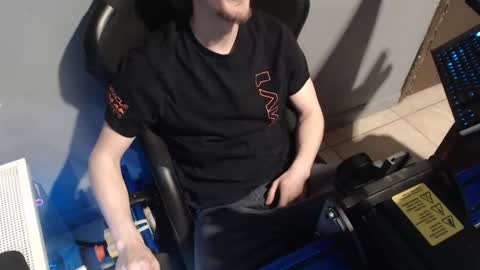 Snapshot of 2big2hype chatting on 22, 2, 2026 cheif online show from 22, 2, 2026