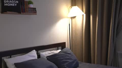 Elley  online show from 12, 3, 2026