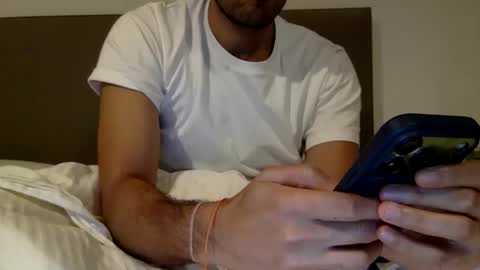 2london10 online show from 19, 12, 2025