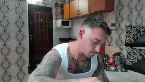 2sexymuscles online show from 25, 10, 2025