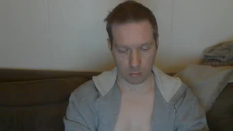 2small4you83 online show from 8, 3, 2026