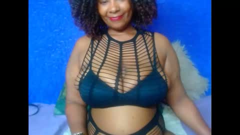 2sweetysmile online show from 5, 12, 2024