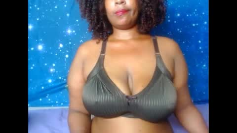 2sweetysmile online show from 9, 12, 2024