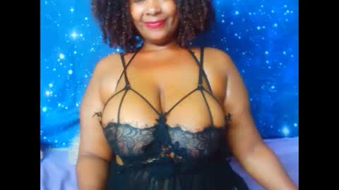 2sweetysmile online show from 10, 12, 2024