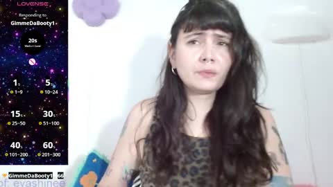 Snapshot of 333w4zh1n3 chatting on 10, 5, 2026 Eva online show from 10, 5, 2026